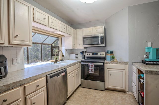 4516 Forestgate Drive, Arlington, TX 76017