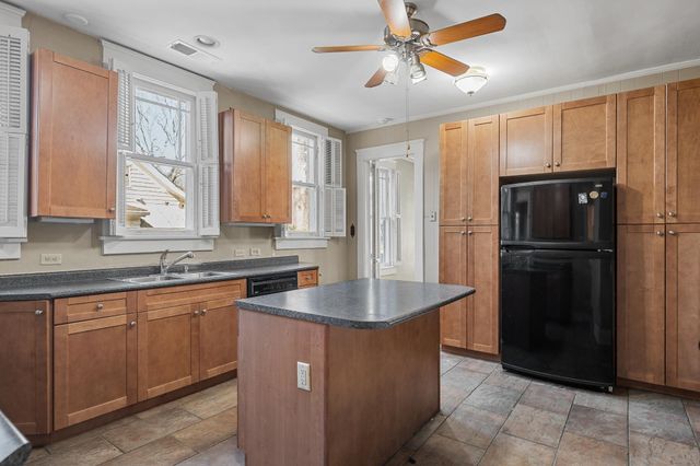 2237 COURT AVE, Memphis, TN 38104