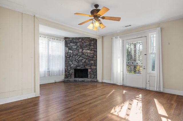 2237 COURT AVE, Memphis, TN 38104