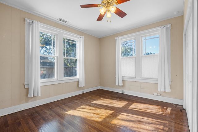 2237 COURT AVE, Memphis, TN 38104