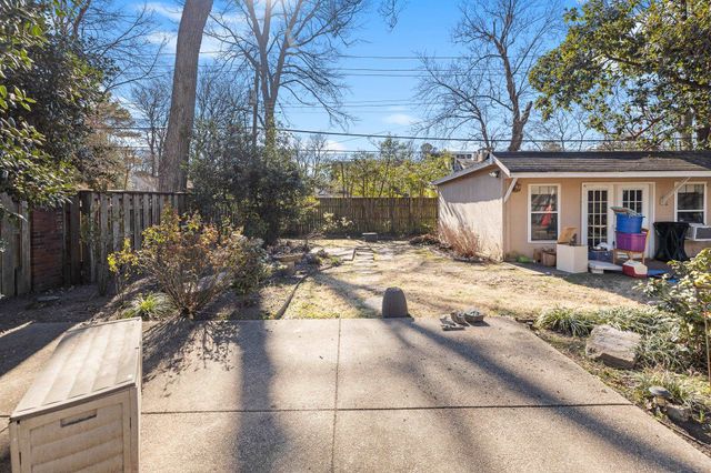 2237 COURT AVE, Memphis, TN 38104