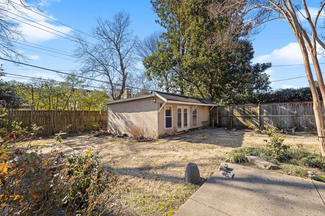 2237 COURT AVE, Memphis, TN 38104