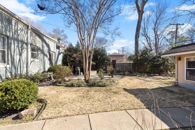 2237 COURT AVE, Memphis, TN 38104