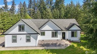 128 Flagstone Drive, Silverlake, WA 98645