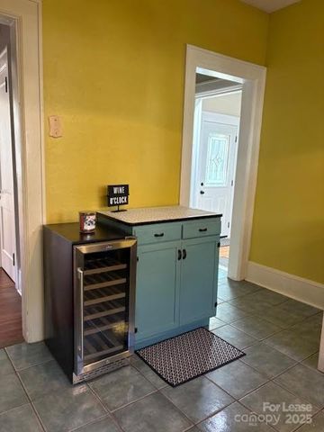 613 S York Street, Gastonia, NC 28052