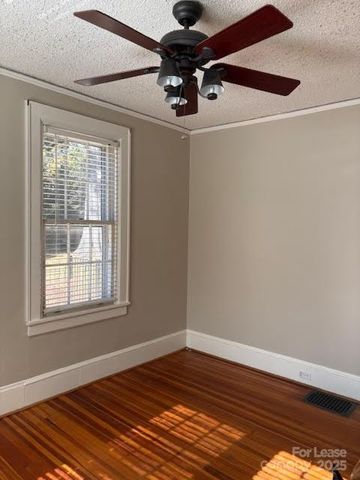 613 S York Street, Gastonia, NC 28052