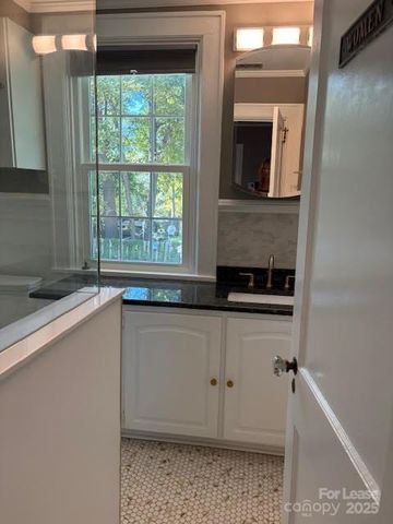 613 S York Street, Gastonia, NC 28052