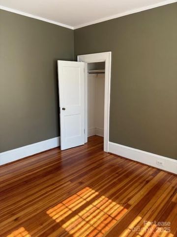 613 S York Street, Gastonia, NC 28052