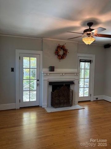 613 S York Street, Gastonia, NC 28052