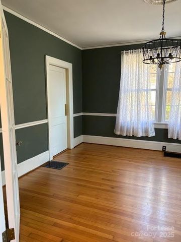 613 S York Street, Gastonia, NC 28052