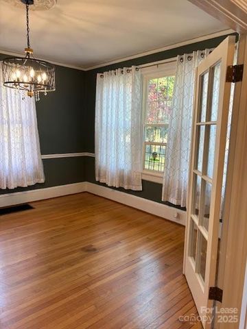 613 S York Street, Gastonia, NC 28052