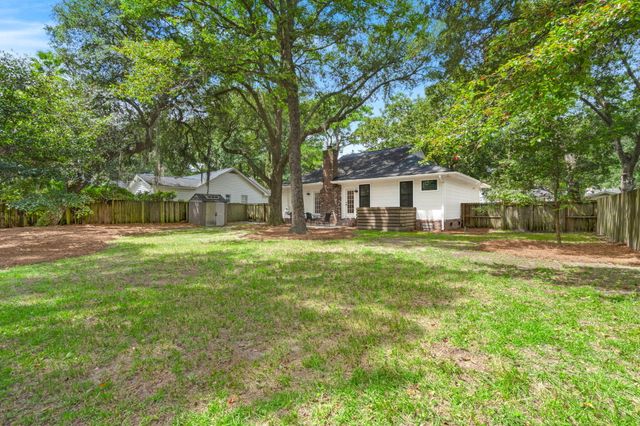1223 Wappetaw Place, Mount Pleasant, SC 29464