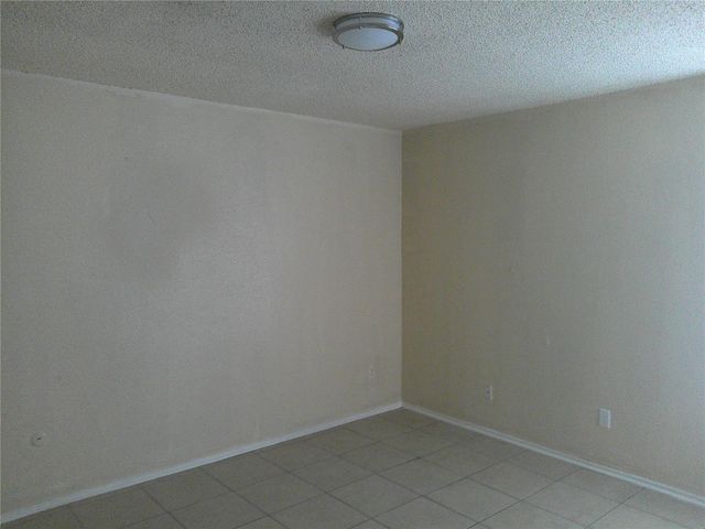 5771 Easthampton Drive B, Houston, TX 77039
