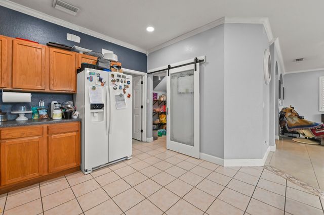 1006 Center Stone Lane, Riviera Beach, FL 33404