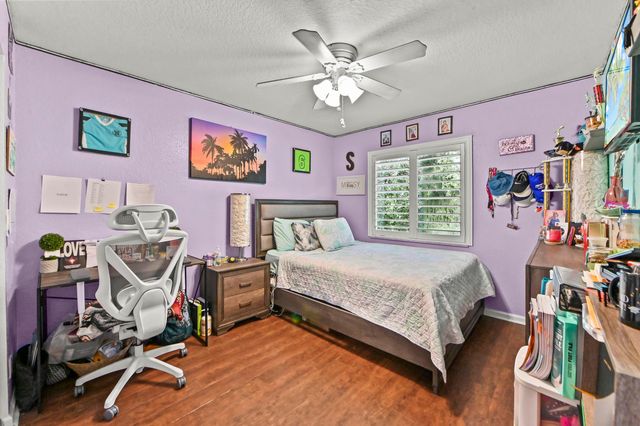 1006 Center Stone Lane, Riviera Beach, FL 33404