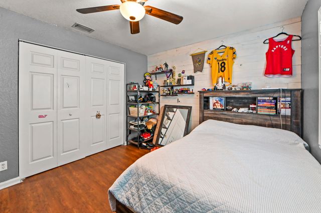 1006 Center Stone Lane, Riviera Beach, FL 33404