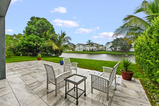 1006 Center Stone Lane, Riviera Beach, FL 33404