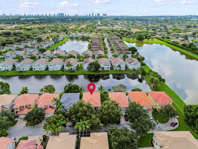1006 Center Stone Lane, Riviera Beach, FL 33404