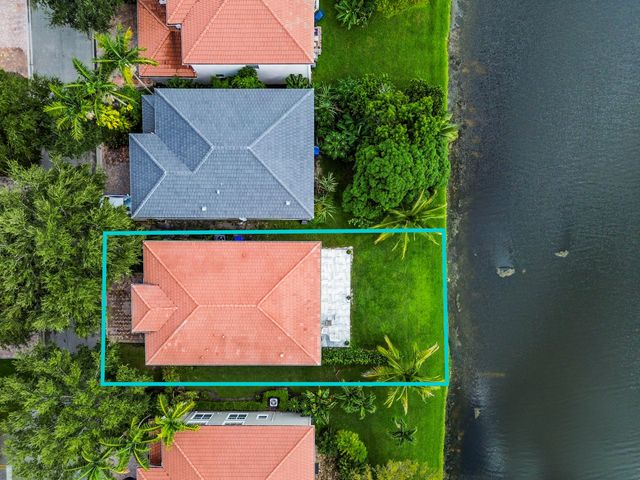 1006 Center Stone Lane, Riviera Beach, FL 33404