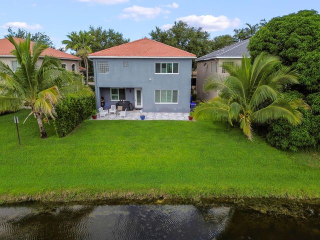 1006 Center Stone Lane, Riviera Beach, FL 33404