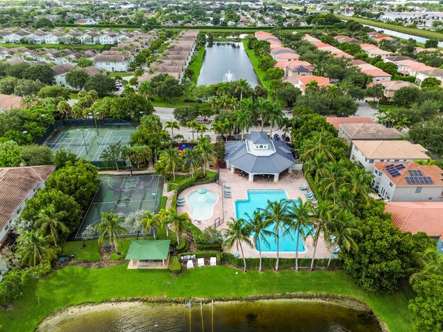 1006 Center Stone Lane, Riviera Beach, FL 33404