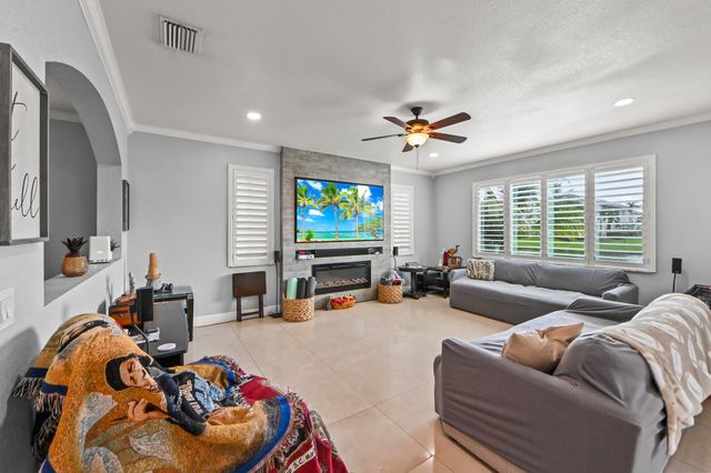 1006 Center Stone Lane, Riviera Beach, FL 33404