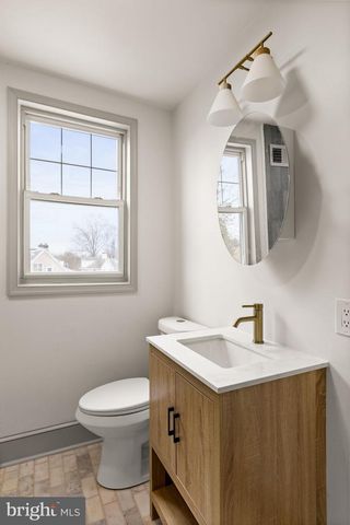 633 GEORGES LN, Ardmore, PA 19003