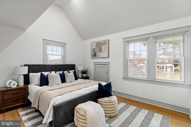 633 GEORGES LN, Ardmore, PA 19003