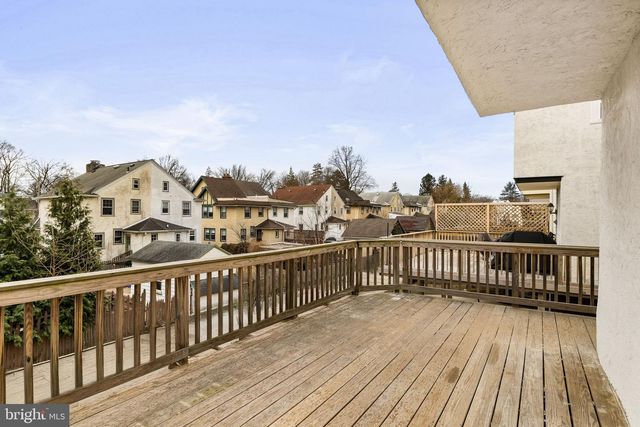 633 GEORGES LN, Ardmore, PA 19003