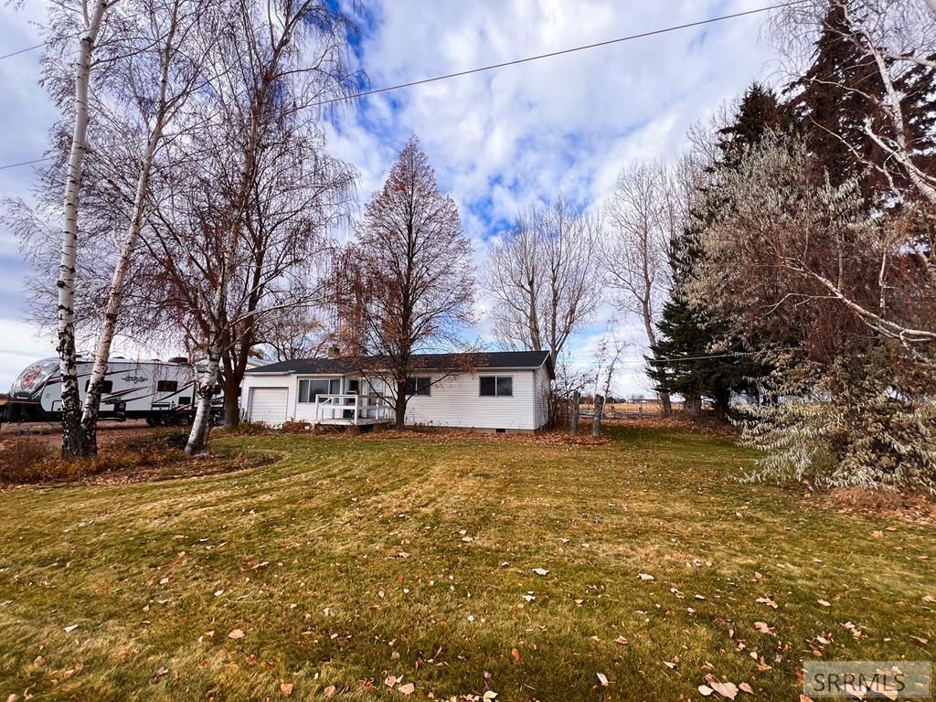 Image 1 of property listing at 2925 N 1000 W, Rexburg, ID 83440