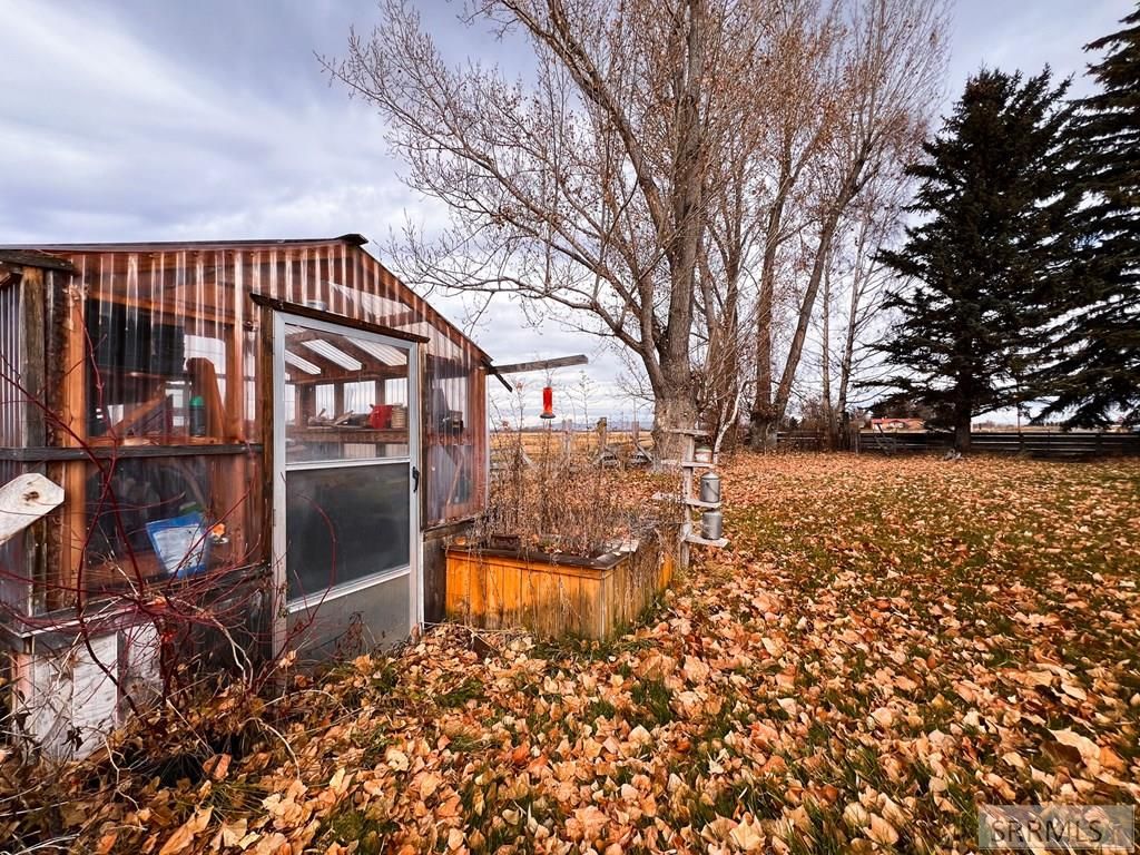 Image 27 of property listing at 2925 N 1000 W, Rexburg, ID 83440