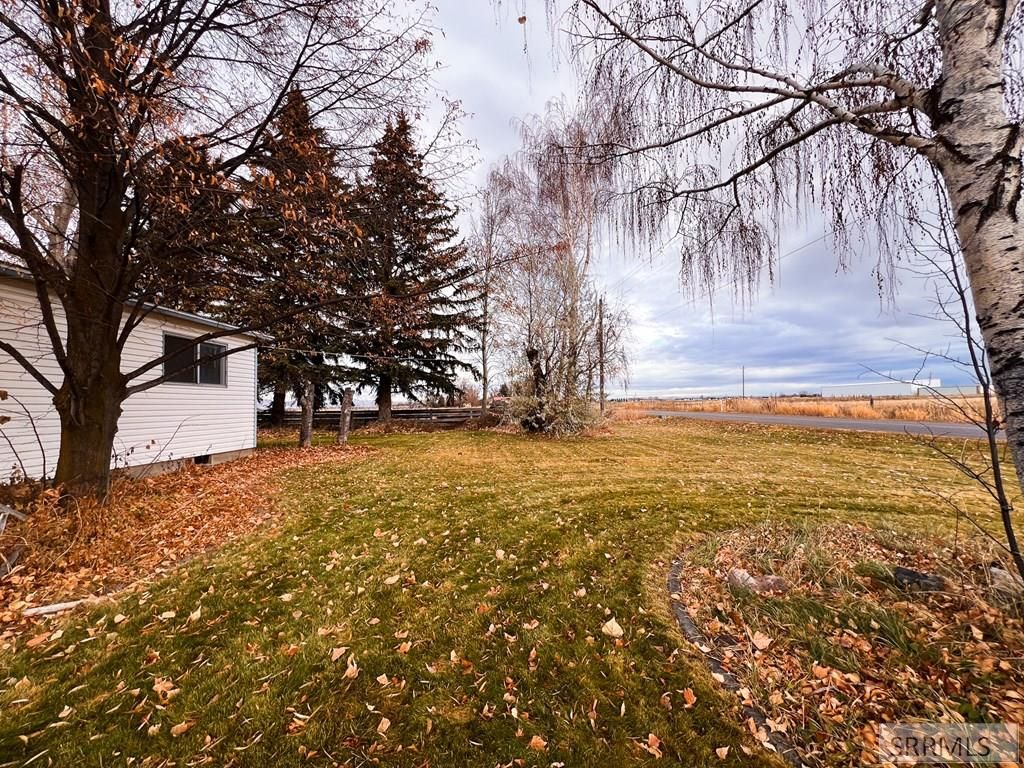 Image 3 of property listing at 2925 N 1000 W, Rexburg, ID 83440