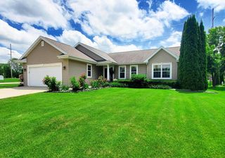 1542 PRIMROSE LANE, Fond Du Lac, WI 54935