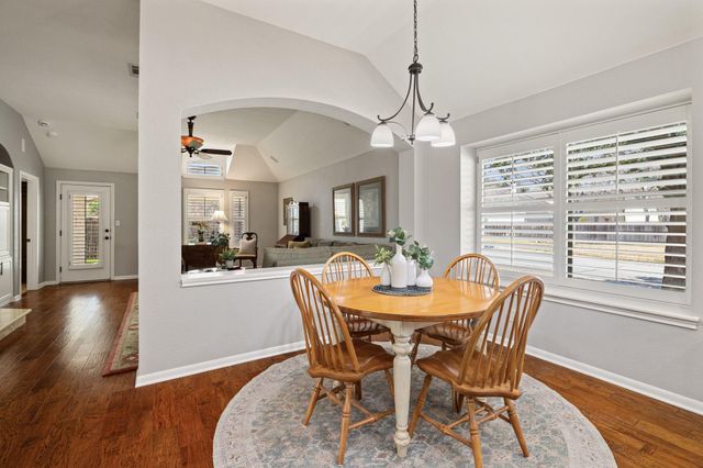 2151 Woodston DR, Round Rock, TX 78681