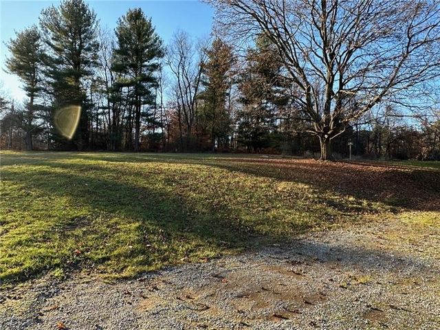 418 Myoma Rd, Adams Twp, PA 16046