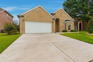 7040 Alcala, Grand Prairie, TX 75054