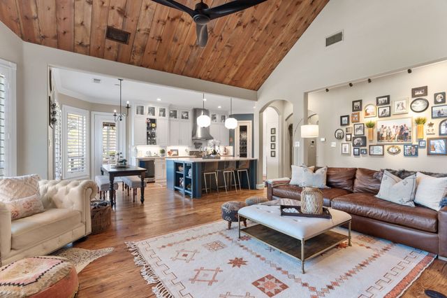 2404 Racheal Drive, Heath, TX 75032