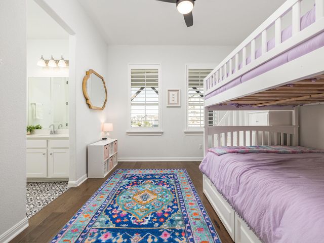 1491 Hazy Hills LOOP, Dripping Springs, TX 78620