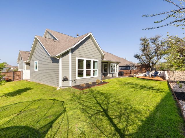 1491 Hazy Hills LOOP, Dripping Springs, TX 78620