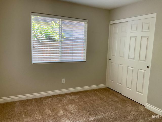 6417 Steeple Street, Bakersfield, CA 93313