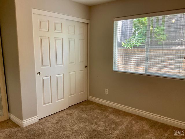 6417 Steeple Street, Bakersfield, CA 93313