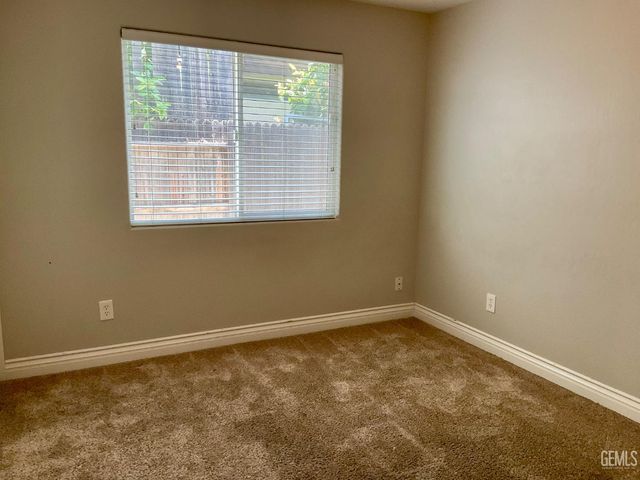 6417 Steeple Street, Bakersfield, CA 93313