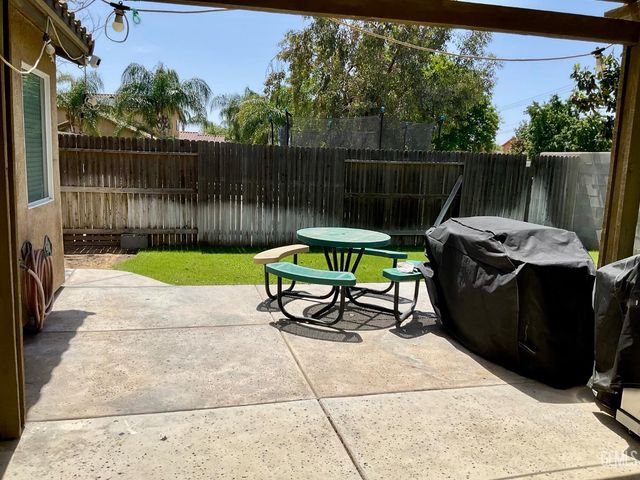 6417 Steeple Street, Bakersfield, CA 93313