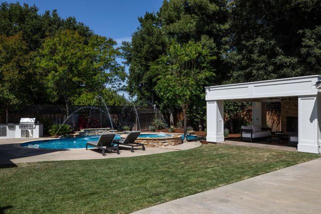531 Patrick Way, Los Altos, CA 94022