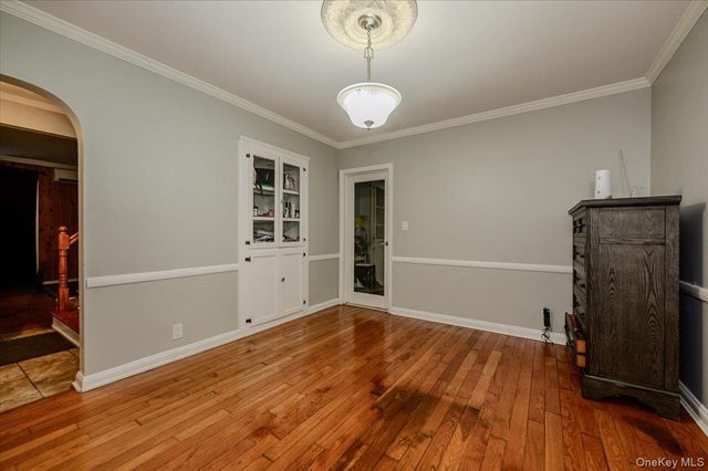 295 Maryland Avenue, Freeport, NY 11520