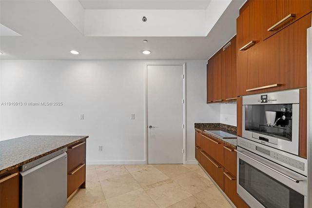 16001 Collins Ave 3007, Sunny Isles Beach, FL 33160