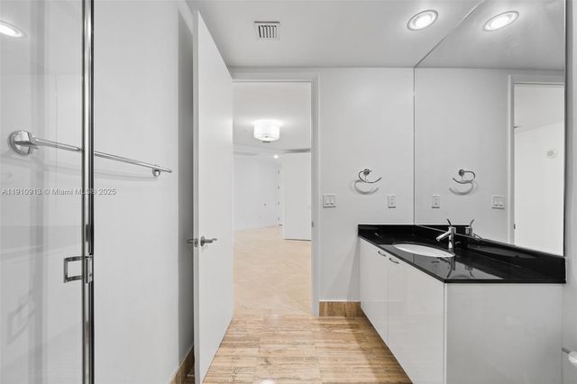 16001 Collins Ave 3007, Sunny Isles Beach, FL 33160