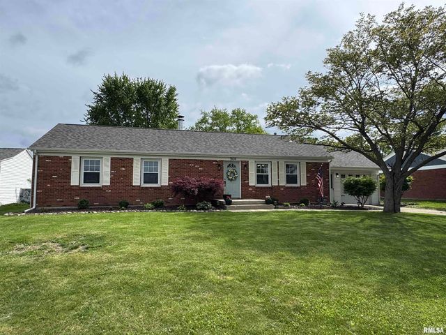 1804 DEERFIELD Road, Chatham, IL 62629