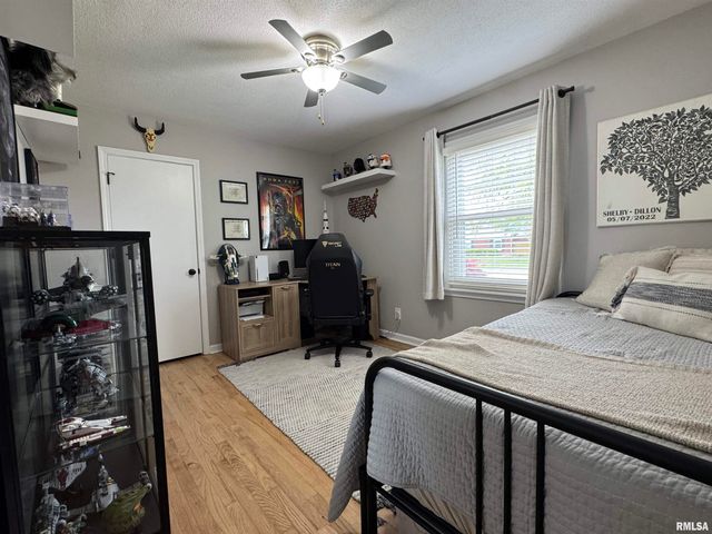 1804 DEERFIELD Road, Chatham, IL 62629