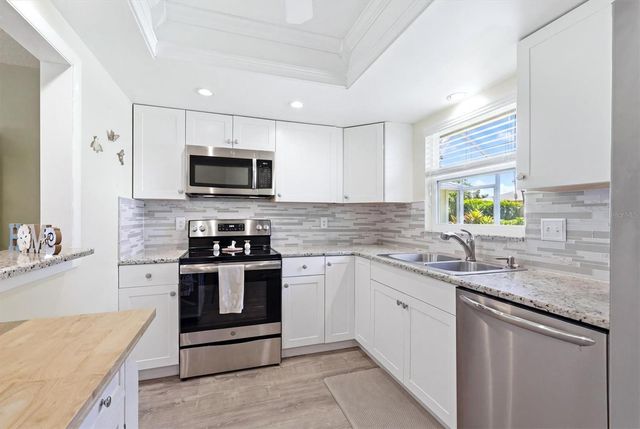 7003 10TH AVENUE W, Bradenton, FL 34209